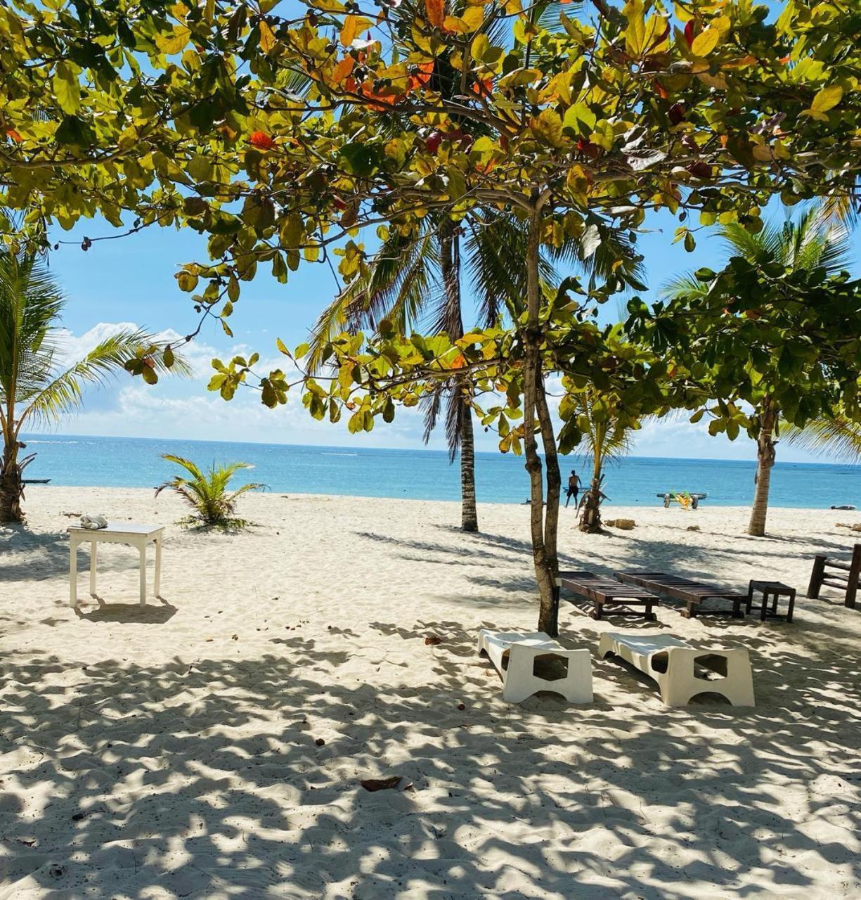 Beachfront Bliss Villa Диани-Бич Экстерьер фото